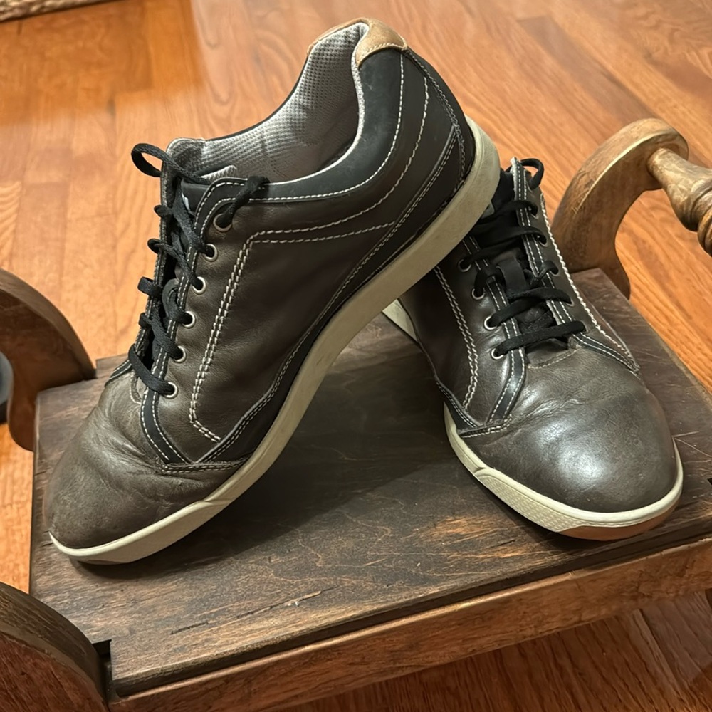 Footjoy Mens 9.5 Brown Contour Casual Spikeless Golf Shoes